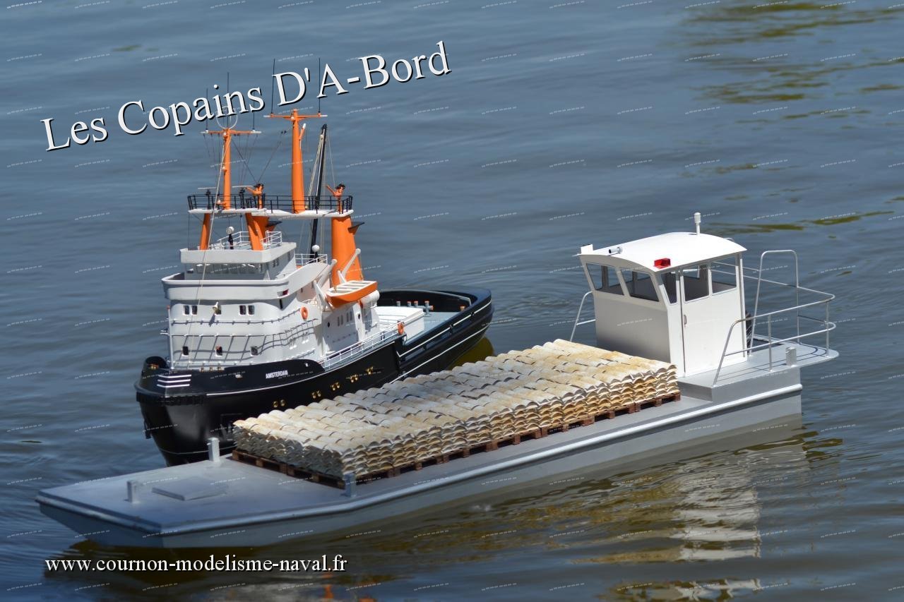 03 Remorqueur et barge.jpg